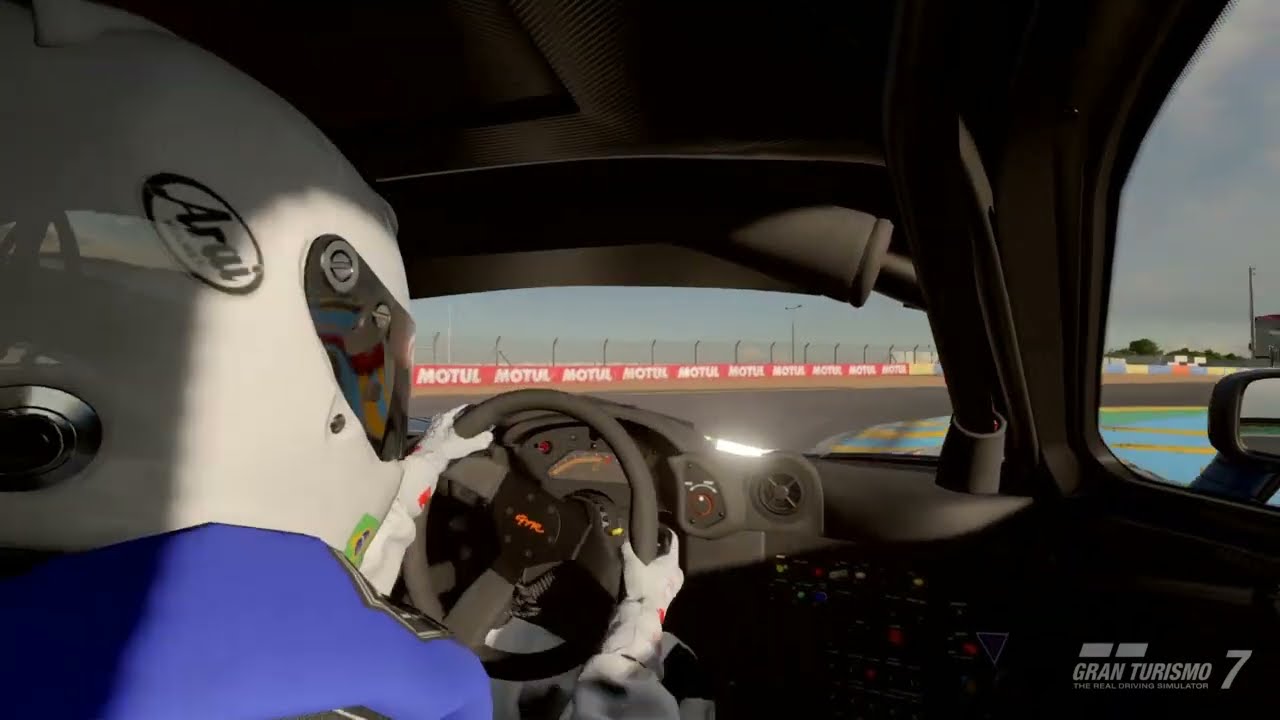 TESTE E V.R DO GT7: MCLAREN F1 GT-R UENO CLINIC V12 6.1 48V (Visão interna)