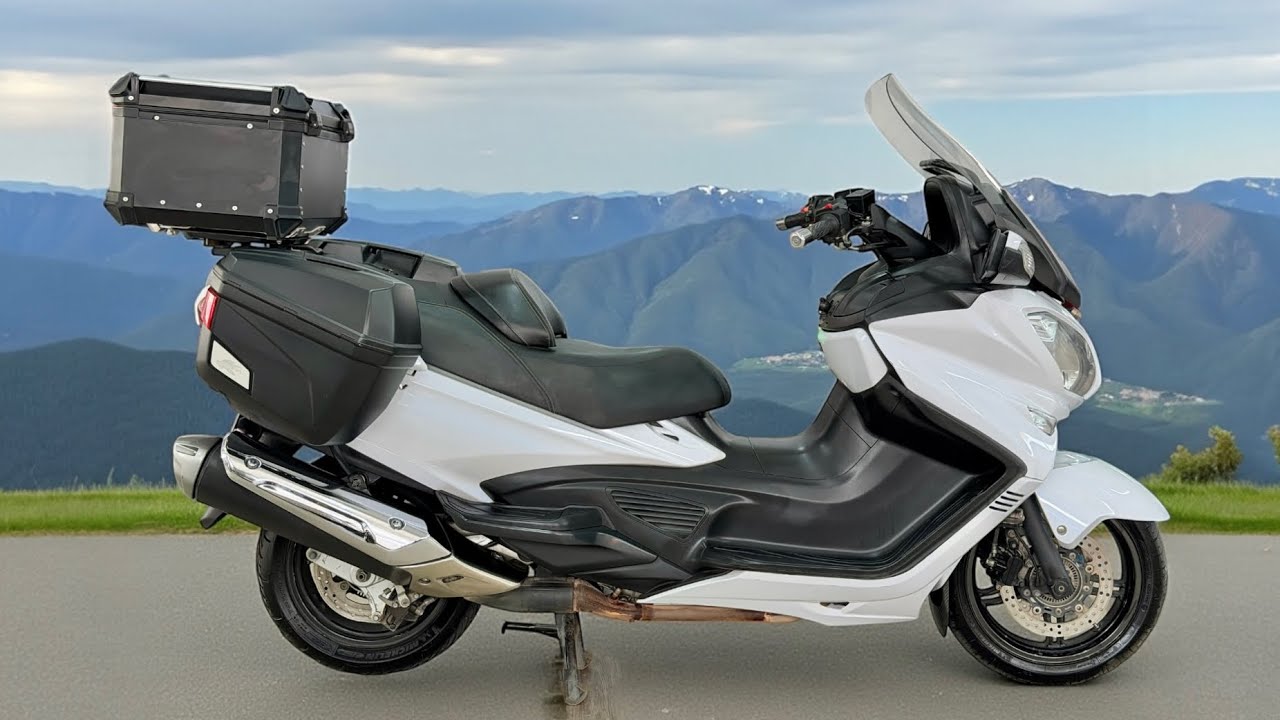Suzuki Burgman650 Abs สีขาว 6xxxxกิโล ปี19 วินชิวไฟฟ้า กระจกพับไฟฟ้า มีตกแต่งเพิ่ม