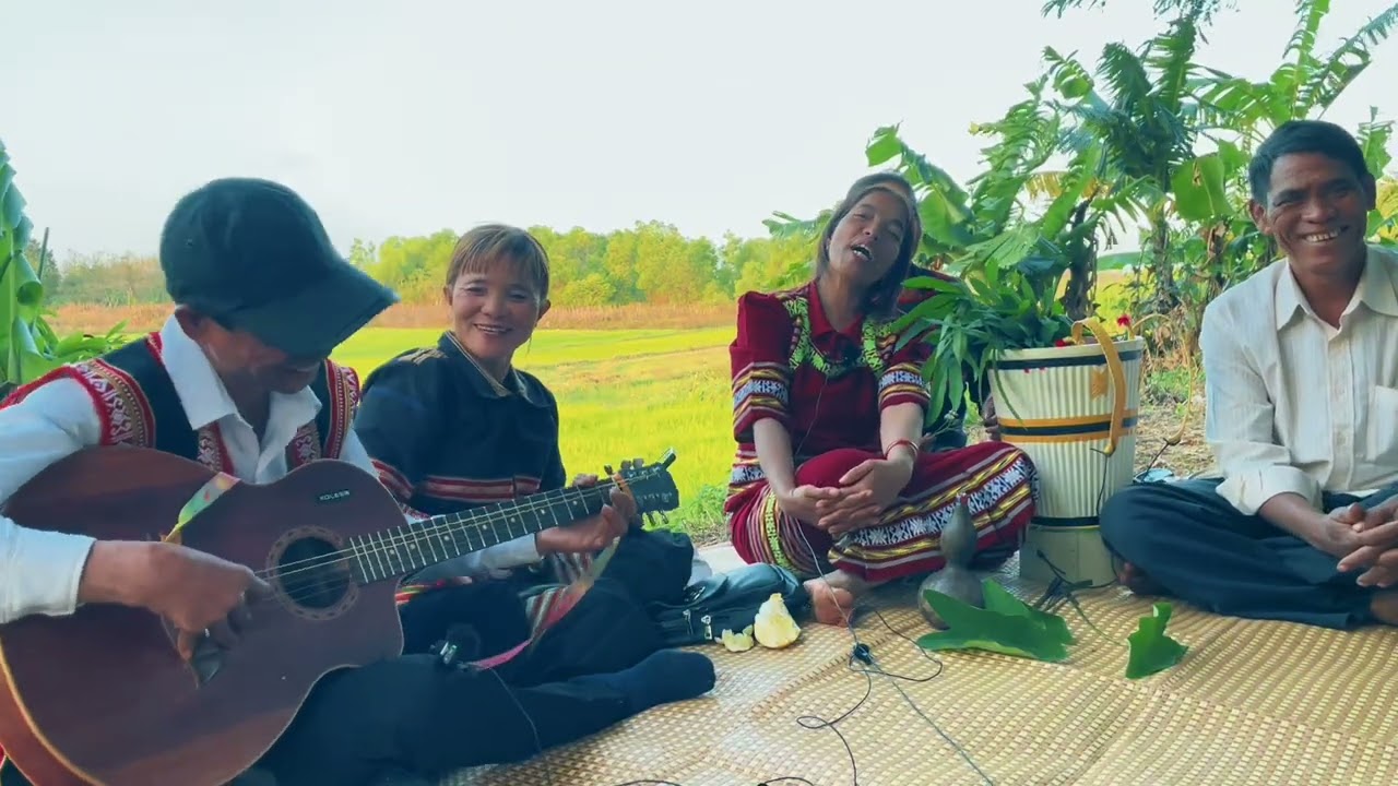 Dân Ca Jrai - Plei Tong Vil - Amí Yuk.@Boprahlan 