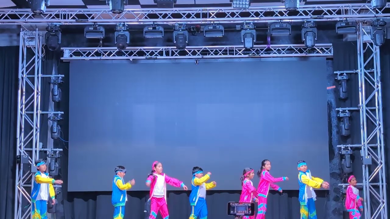Powerpacked Performance by Flash Footers from D4 Dance - Divya Melvin Choreography