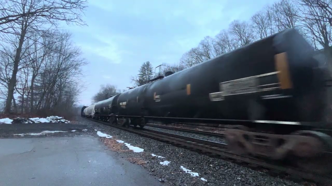 Sharon Nails Friendly Framingham Flyer M436 @ Track Speed Thru West Springfield W/ 6 Engines 