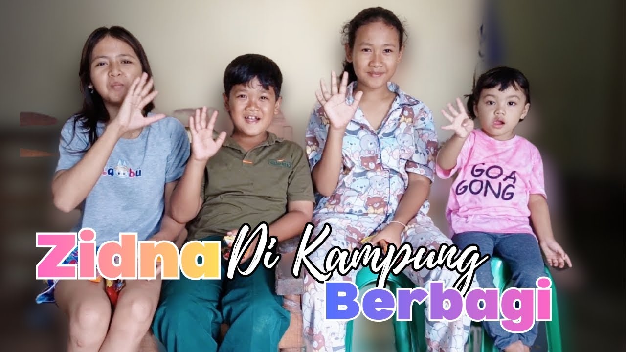 Zidna Berbagi Makanan dengan Teman di Kampung