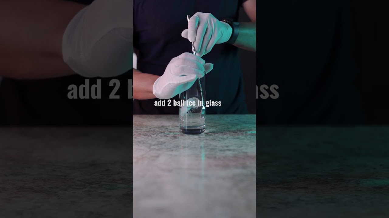 How I make a Simple Gin and Tonic #ginandtonic #shortsvideo #gincocktail