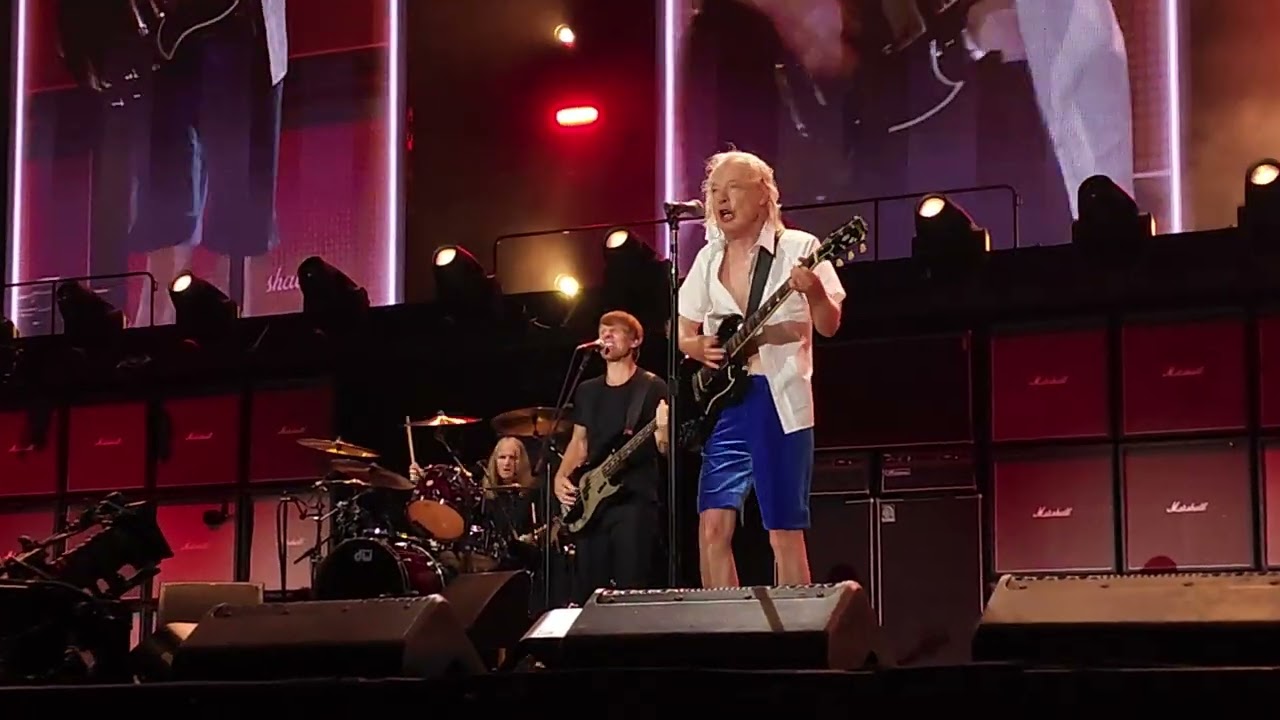 AC/DC - T.N.T. - WEMBLEY STADIUM LONDON 3rd July 2024