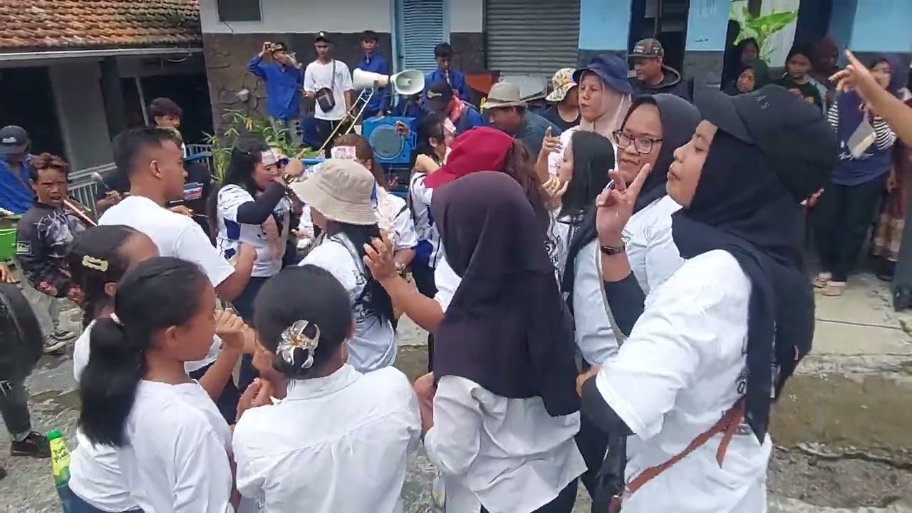 DS Putra Grup dengan lagu Tumbila diadu boksen lanjut lagu Gerong di aksi kuda Bintang Milo di Naluk