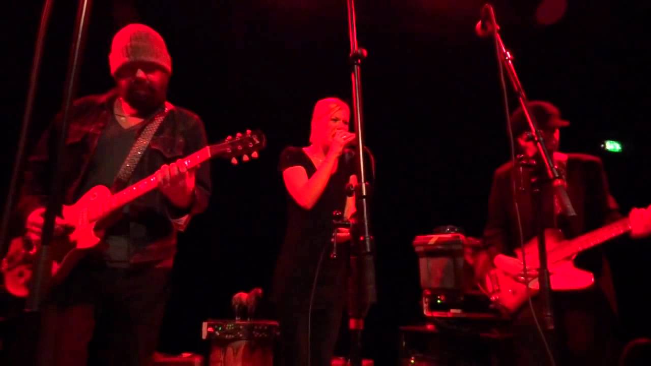 Black Dub - I Believe In You (2011-07-26 - M&uuml;nchen)