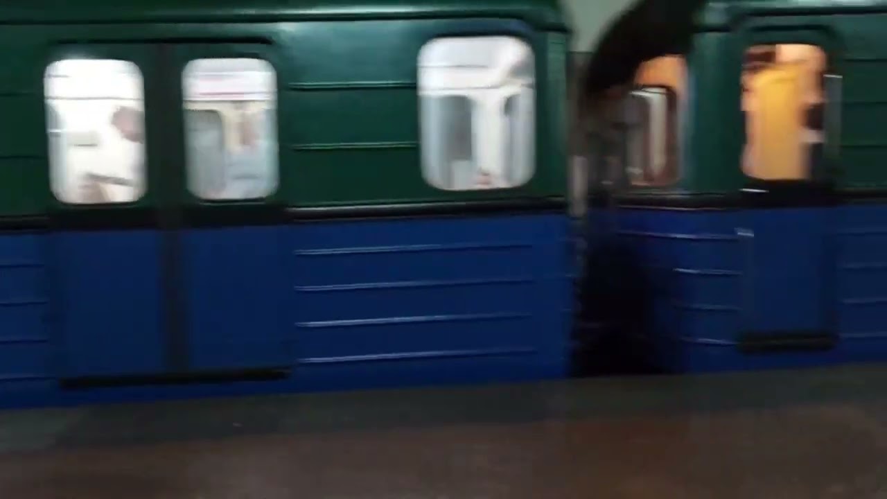 ПРИБЫТИЕ ЕЖ 3 НА СТАНЦИЮ ИМЕНИ О С  Масельского