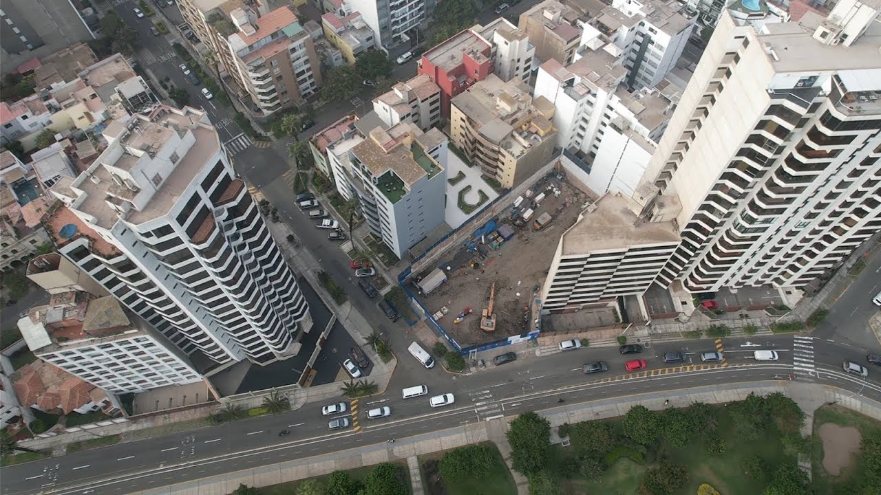 Avances del nuevo edificio de lujo en Miraflores. Blue Ocean de 6 sotanos y 25 pisos