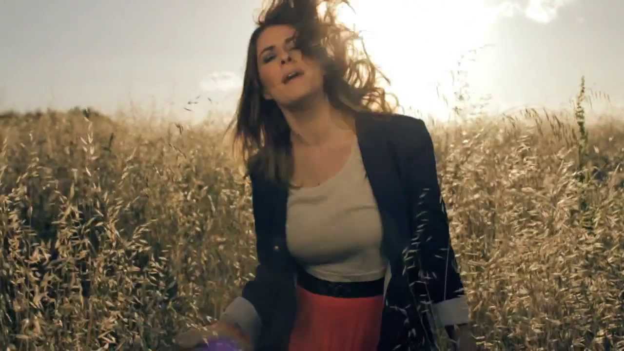 Beep Beep (A Ha) - Diana DB OFFICIAL VIDEOCLIP