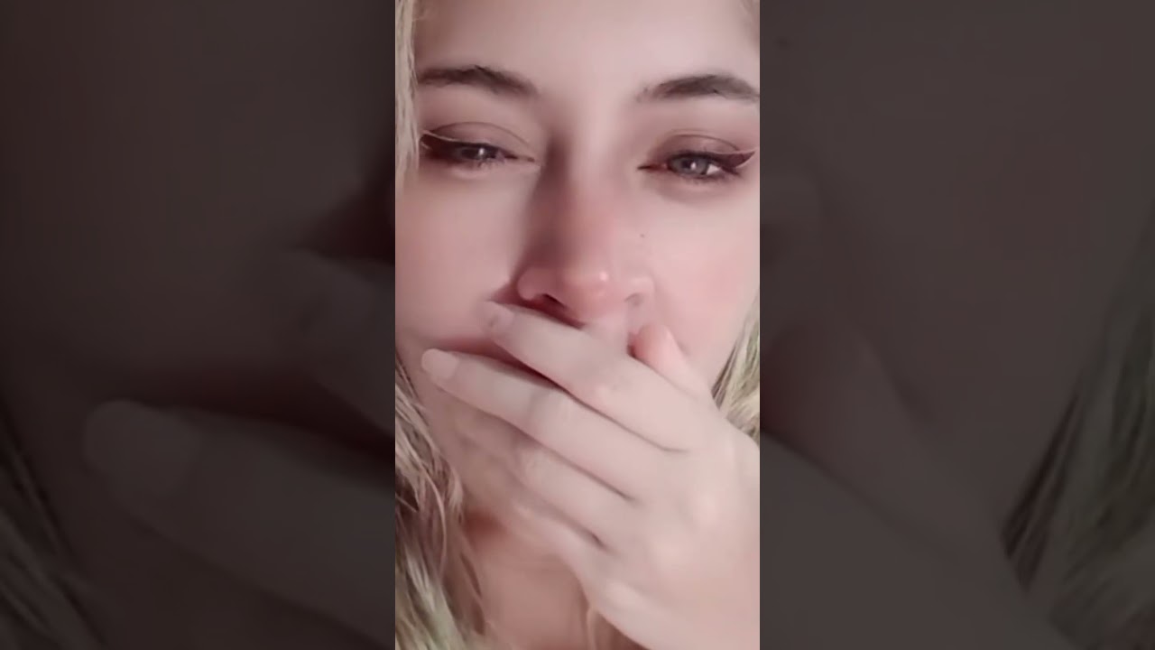 Sara2343♥️broadcast#stunningperiscope#stream#live#share#sexylady
