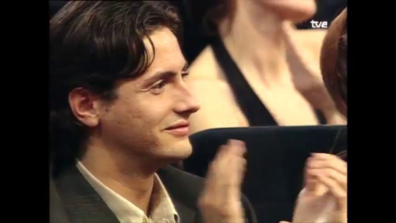 Juan Luis Galiardo gana el Goya a Mejor Actor Protagonista en 2001