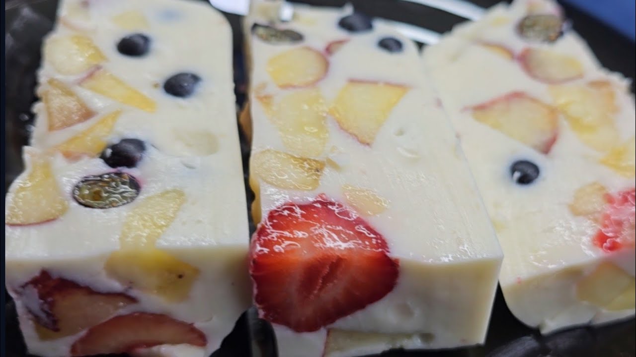 Вкусное Сметанное желе с любыми фруктами