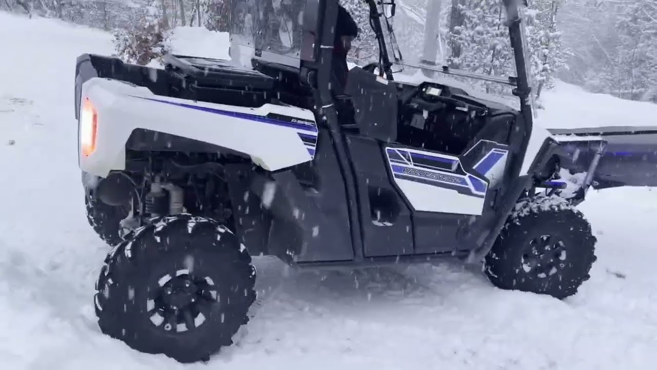 Plowing with Yamaha Wolverine 850 X2 R-Spec