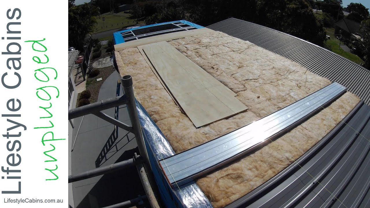 Tiny House Build Roof & Window installation