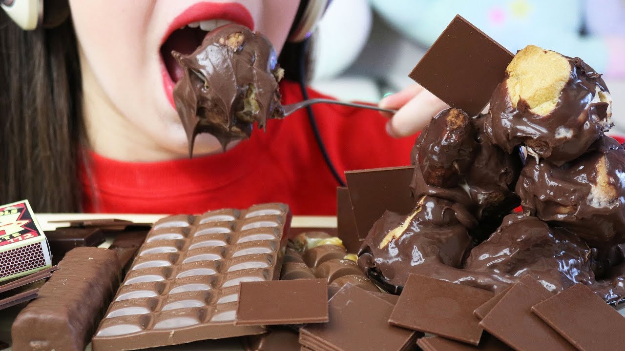ASMR PROFITEROLES + POPULAR CHOCOLATE CANDY Eating (CHEWY Eating Sounds) No Talking