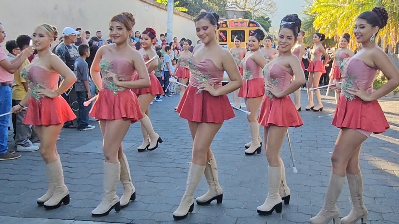 💃 Increíble presentación de LADIES & LIONS MUSIC BAND en Juayúa 2026 🎊