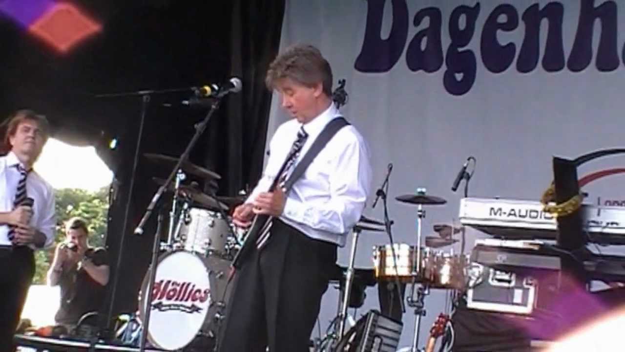 Tony Hicks Performs A Solo (the hollies)