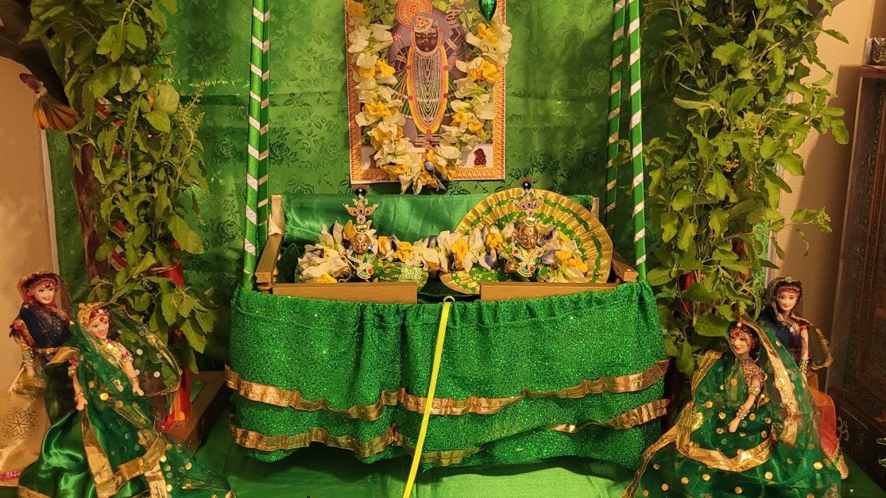 Hariyali Hindola Darshan
