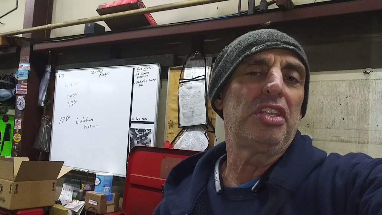 Шестерни скрежещут и выскакивают 01 Jeep Wrangler NV3550 5-ступенчатая коробка передач