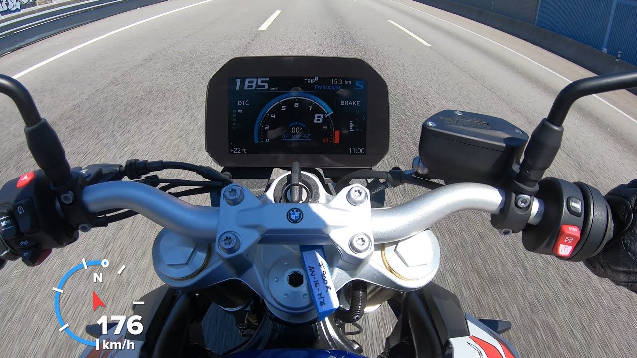 BMW F900R 2022 Top Speed @MotoTopSpeed
