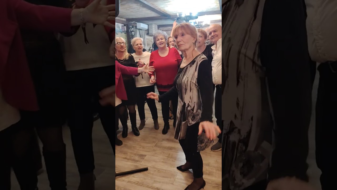 Zabava,, Družine dobrih ljudi,, u kafani Stari Jastrebac uz muziku Bate Minkića. 
