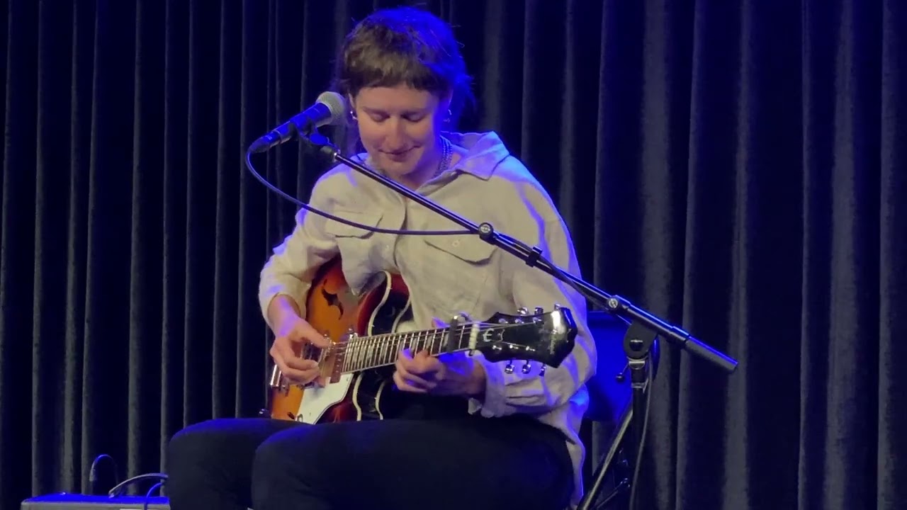 Laurel Premo at The Listening Room 12/16/22 #2
