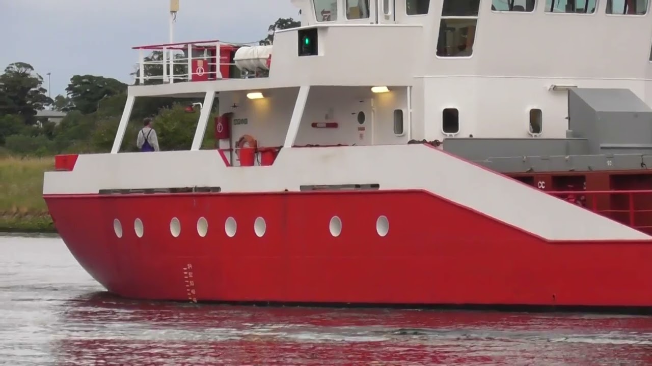 General cargo ship FAST SUS  90 x 13m arriving in Drogheda. Tue. 16 July 2024.