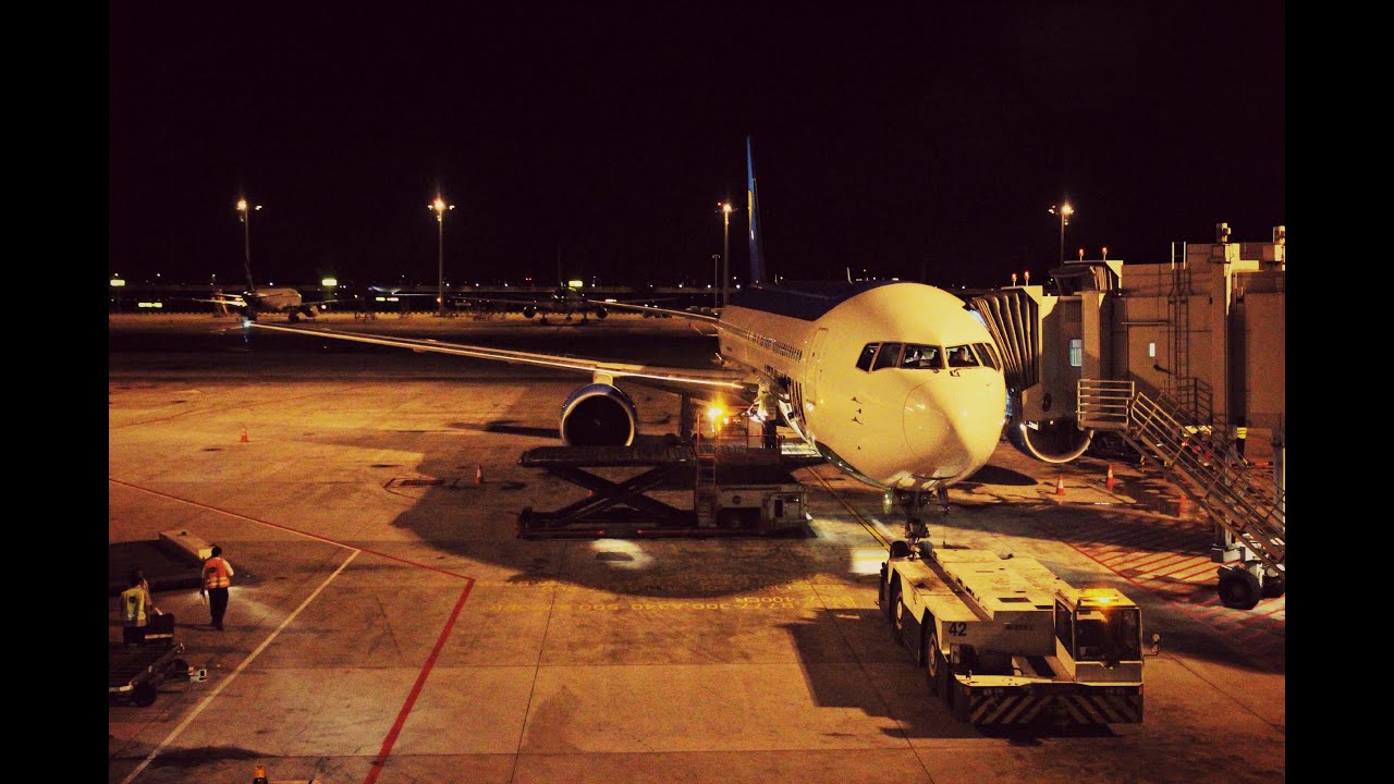 Uzbekistan Airways Flight Experience: HY554 Singapore to Tashkent