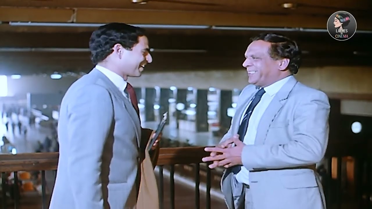 رفع صوته عليه و اتلقى الجواب