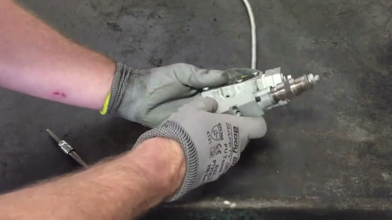 APPLIED How to Change a Nordson® Classic Blue Module
