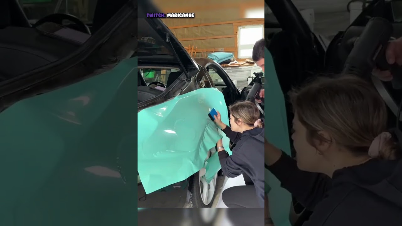 New wrap🩵 #twitch #quebec #france #clip #cliptwitch #qc #car #wrap #wrapping #carwrap #myself #cars