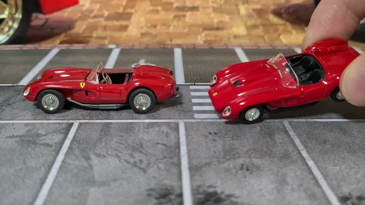2025.11.04 GFCC 1_64 FERRARI 250 TESTA ROSSA 1957 (2309)
