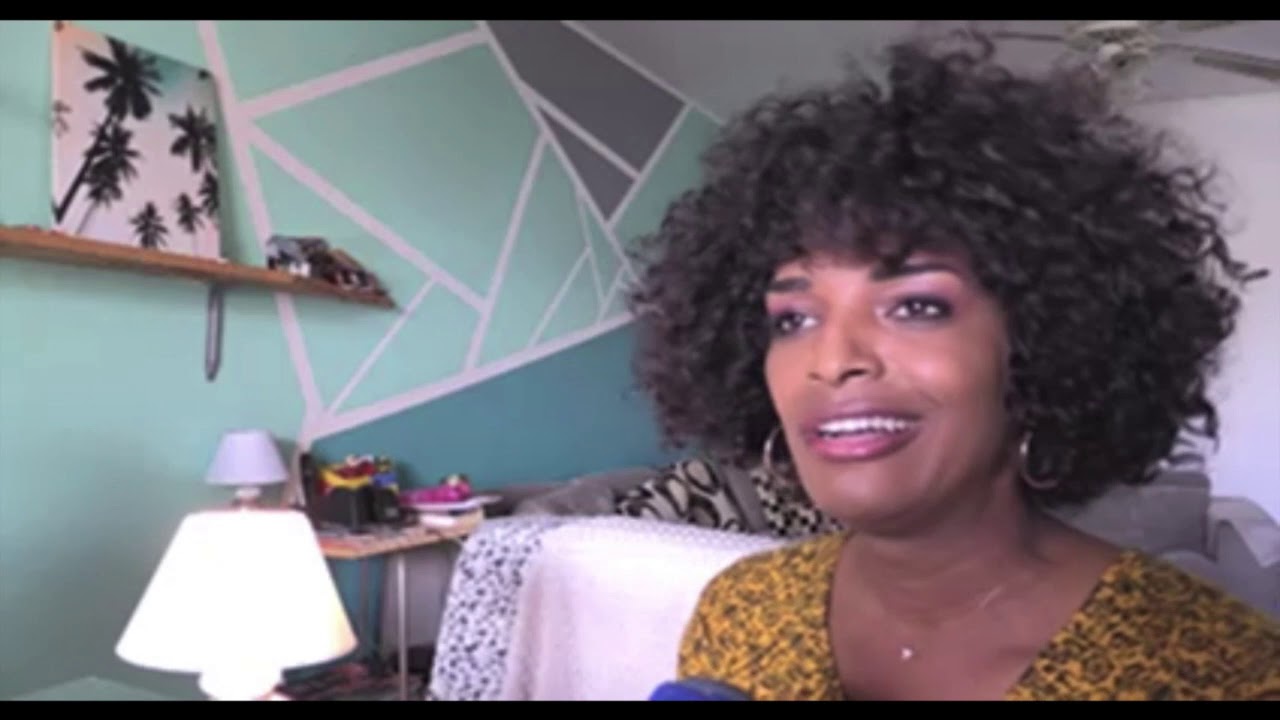REPORTAGE FÉMINISATION DE LA VOIX ÎLE DE LA RÉUNION AVEC LA CHANTEUSE LOUÏZ
