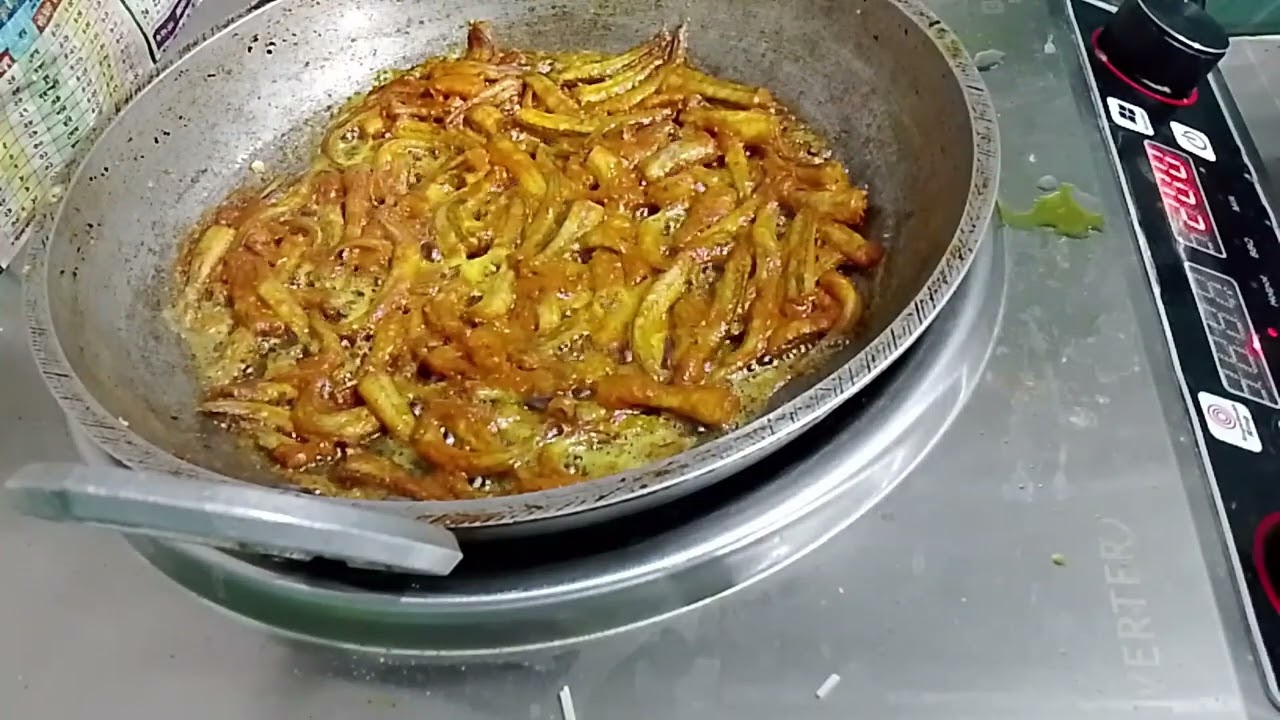 নদীর চেওয়া মাছ ভাজি করা হচ্ছে 🥘 দারুণ মজাদার এই চেওয়া মাছ  💔