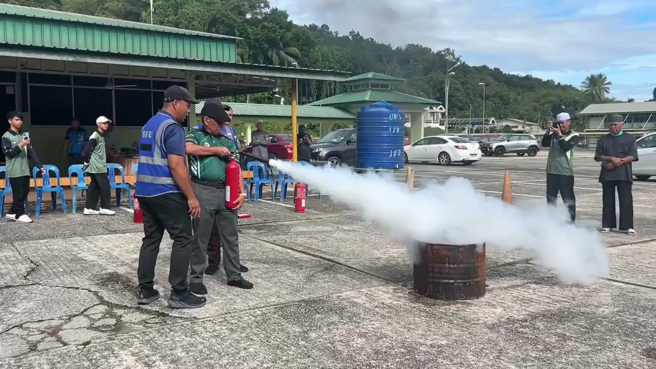 Taklimat Bomba