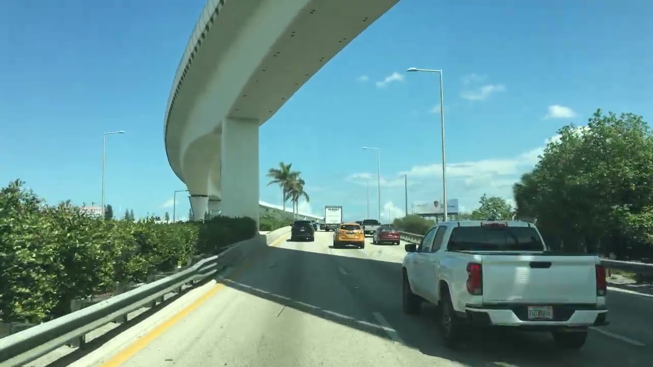 Miami Airport Shuttle To Courtyard by Marriott Miami Downtown/Brickell Area