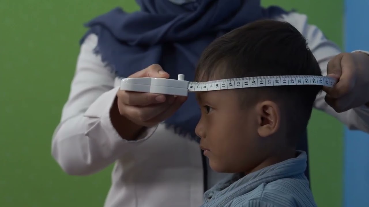 Cara mengukur Lingkar Kepala Yang Benar