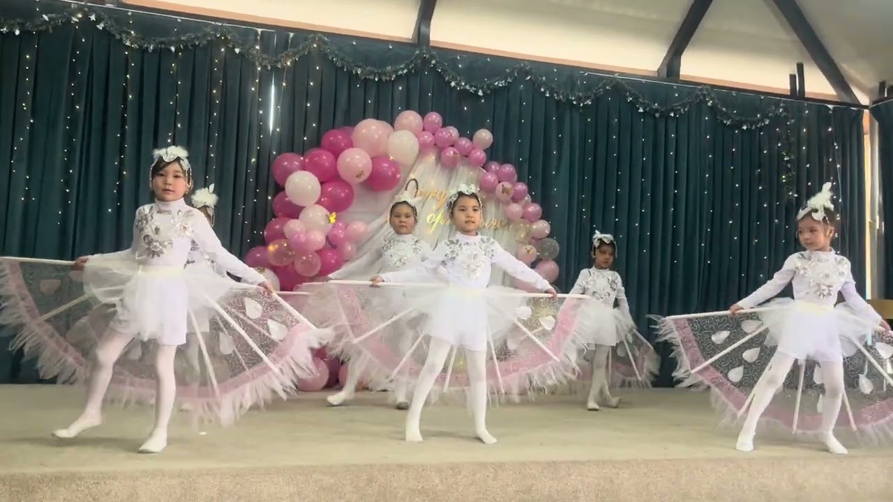 Павлин биі Раяна қызымның орындауы🥰😘