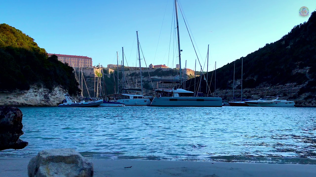 #corse #bonifacio #corsica Plage de la Calanque de la Catena &agrave; Bonifacio en Corse en direct live