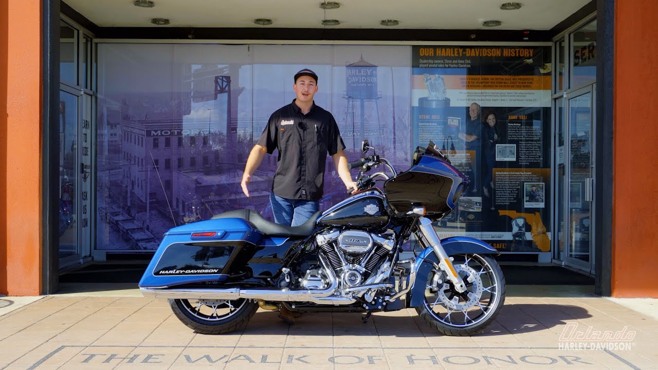 2022 Harley-Davidson Road Glide Special Reed Blue & Vivid Black - Walkaround REVIEW