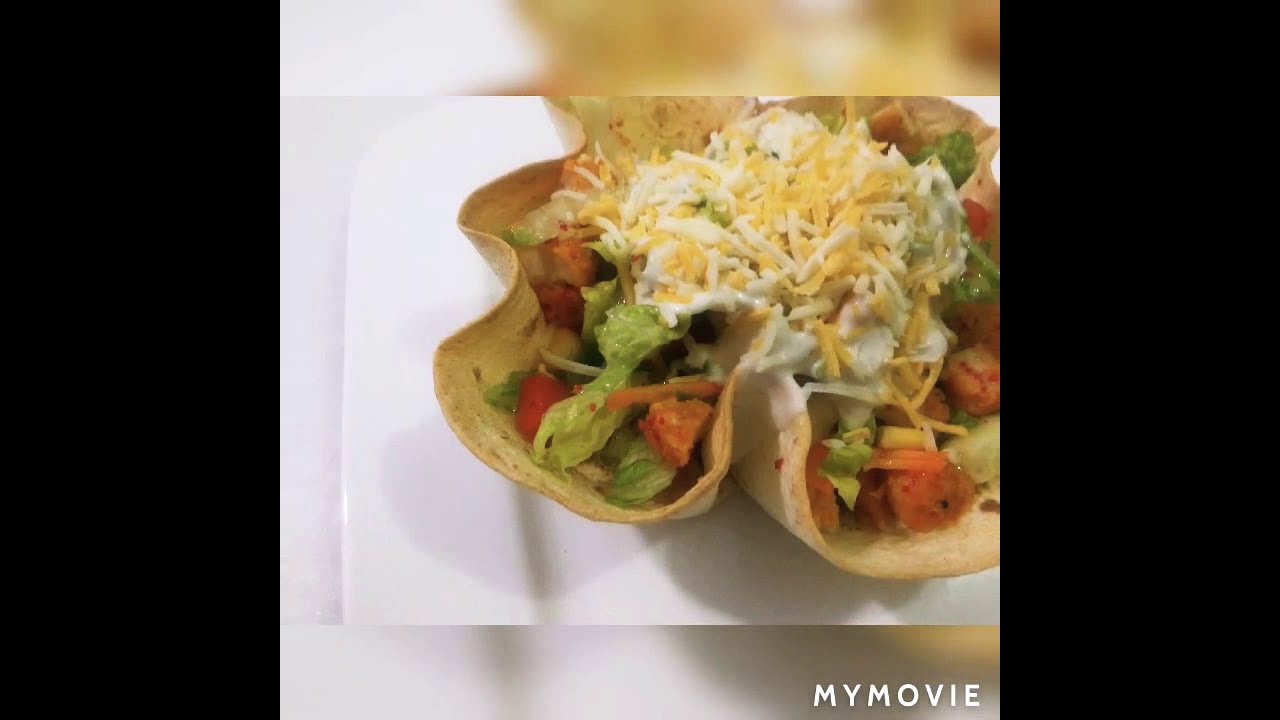 سلطة التاكو مع خبز التورتيلا والنقت لذيذذذذذذذيذة