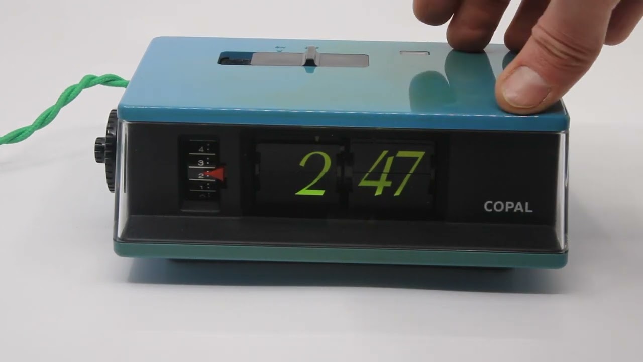 Refurbished Copal LP245 black light flip-alarm-clock