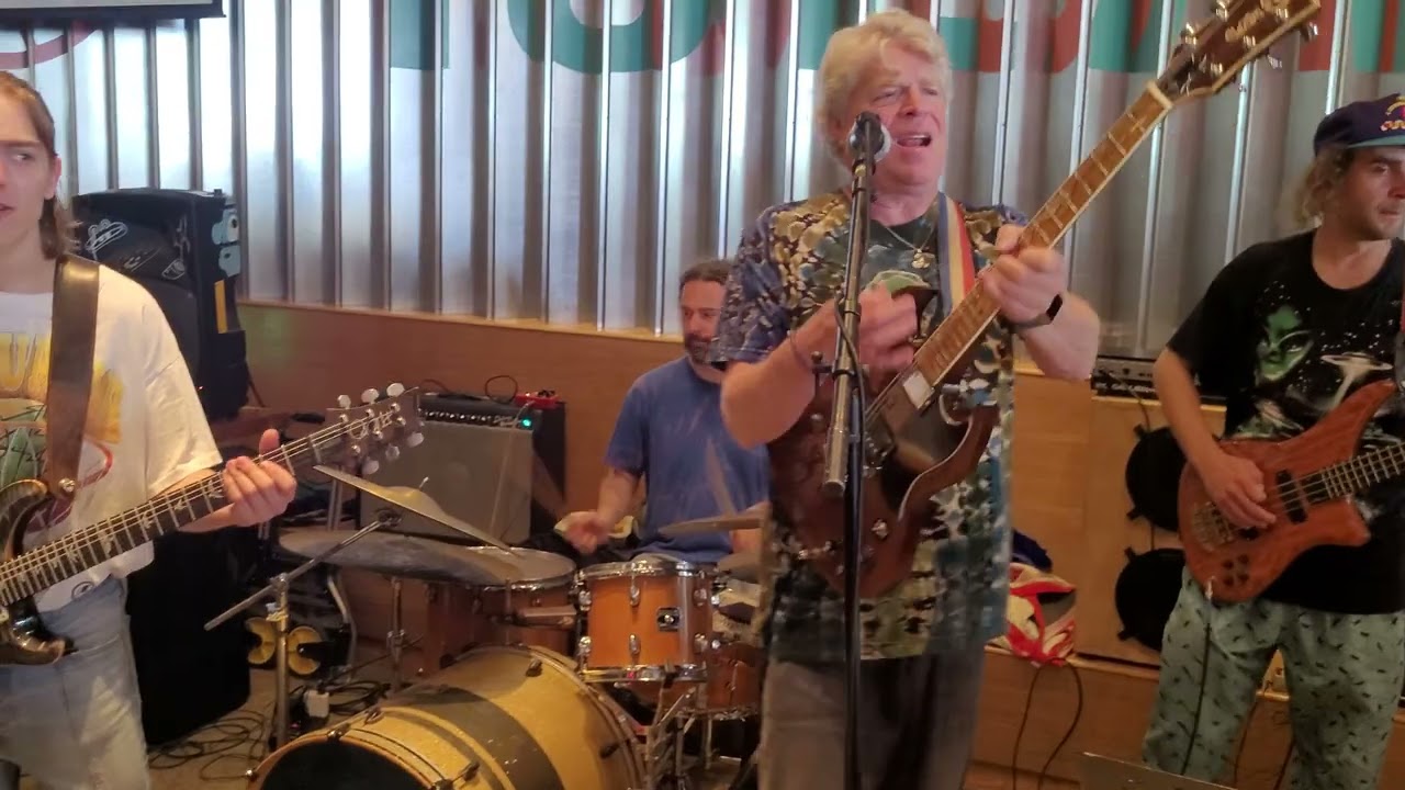 Owsley's Owls ft. Rob Eaton - Truckin'