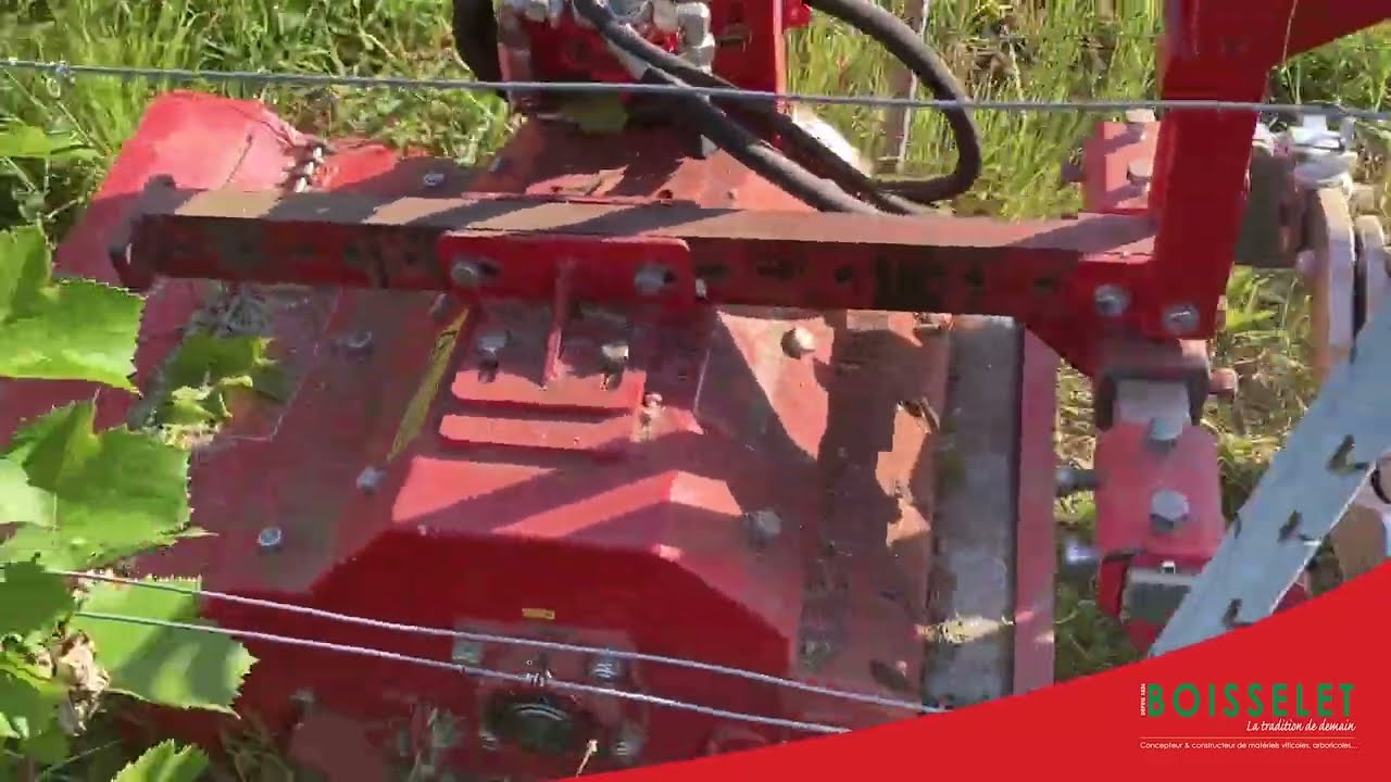 🌿💥 Dernière tonte avant les vacances ☀️ ☀️ 🌴 avec le broyeur S-H BOISSELET