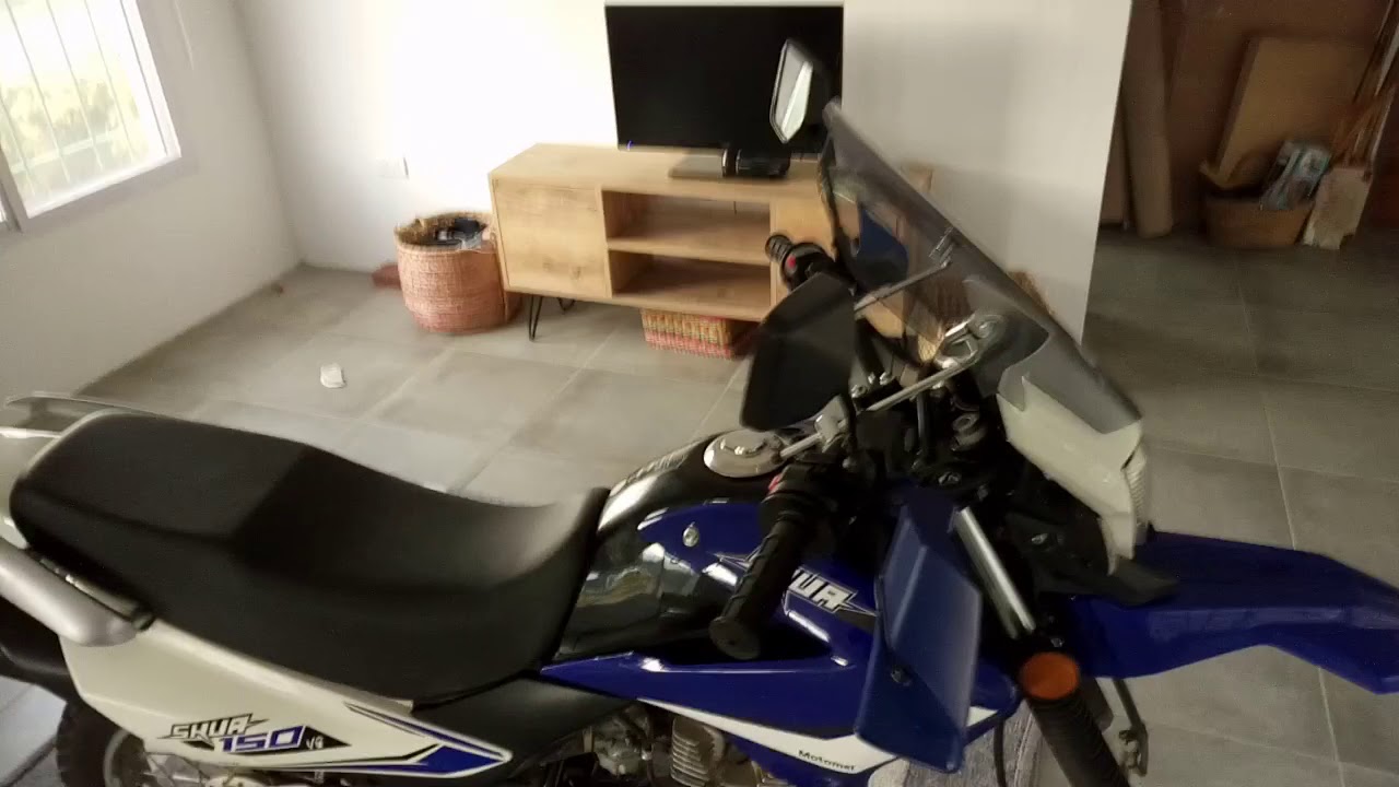 Motomel Skua 150 V6 parabrisas y cubre puños