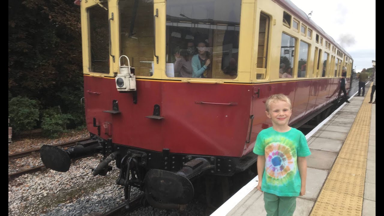 What is an autocoach? - Simon's Trains finds out