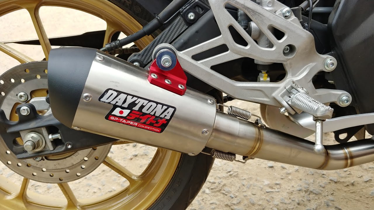 Daytona Exhaust On Yamaha R15 V3 Is LOUD | First Impressions