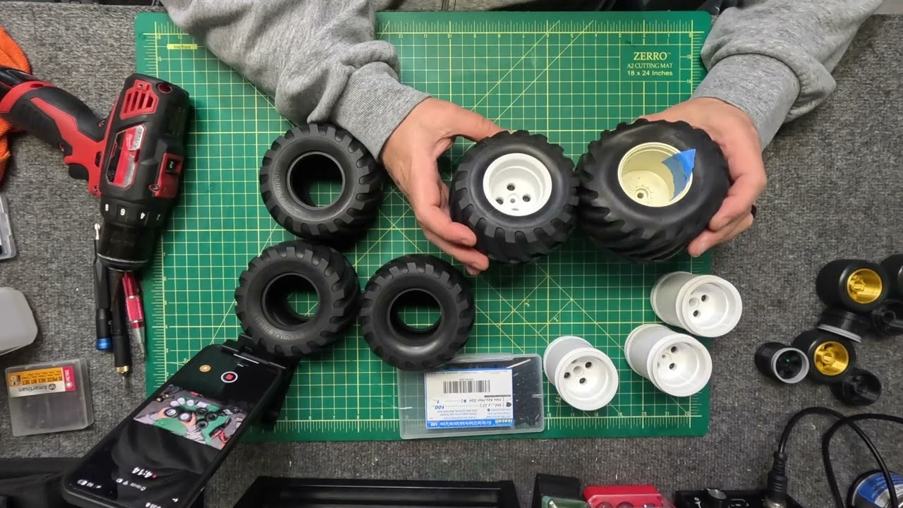 Радиоуправляемый монстр-трак Marui Big Bear, часть 3: Шины Tamiya Lunch Box?