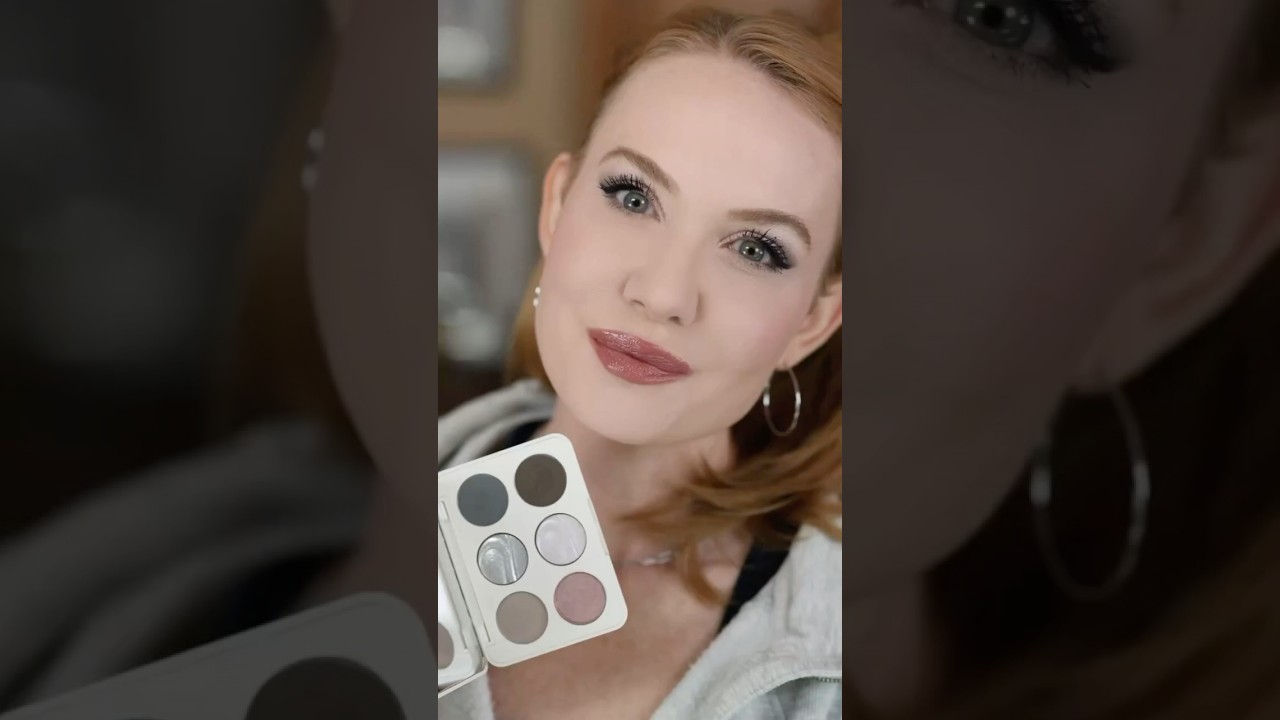 New cool toned Cyber Chrome palette from Morphe 😍