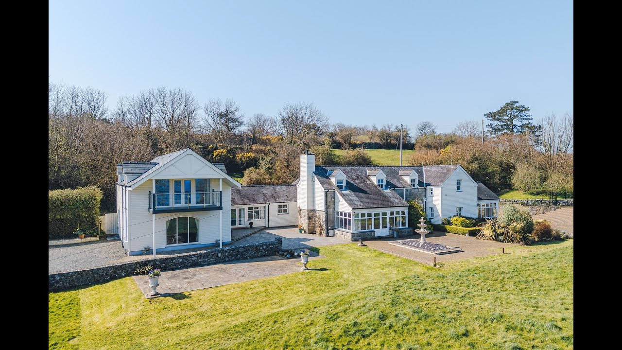 Fine & Country - Hen Efail, Llangoed